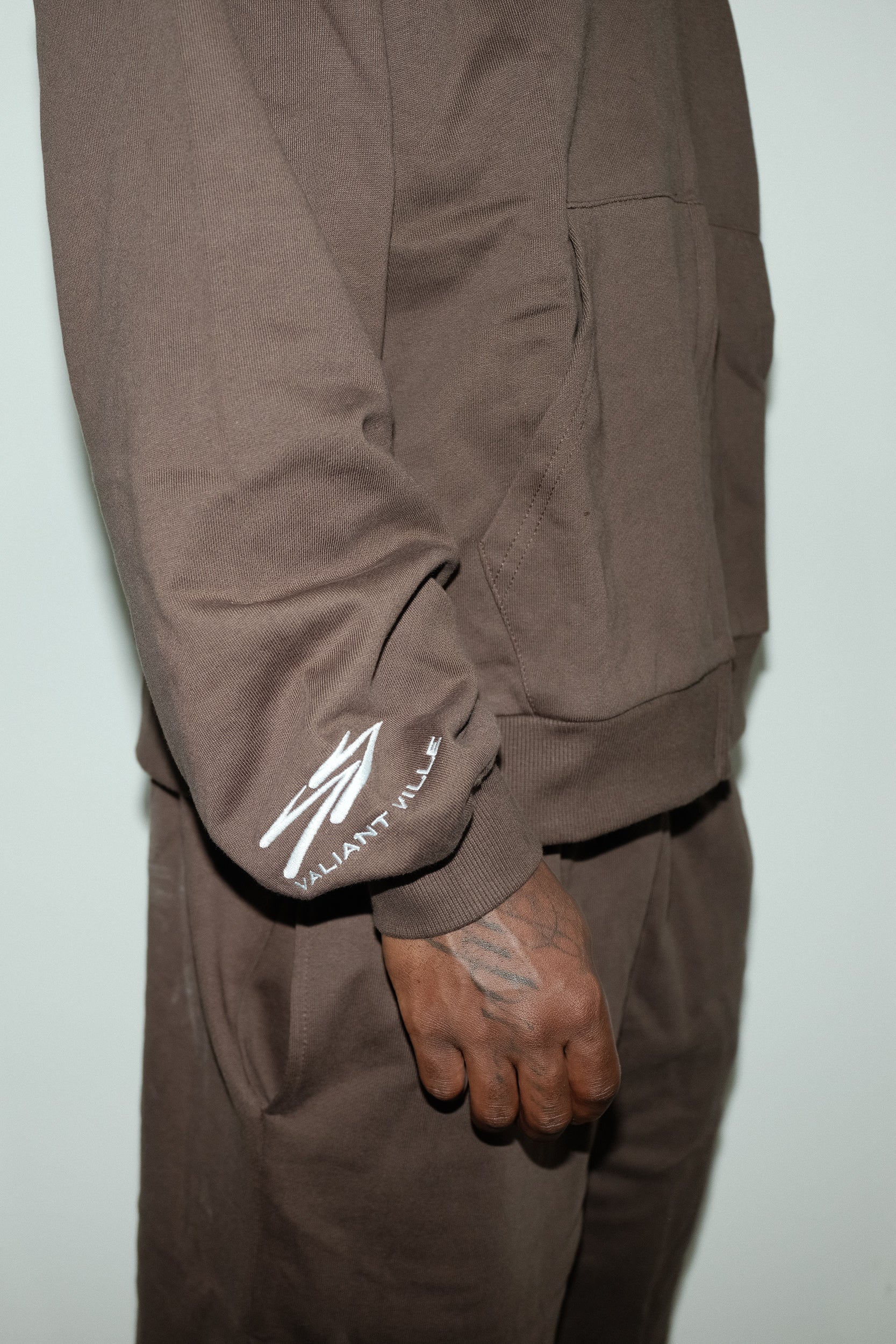 VALIANT BROWN ZIP UP