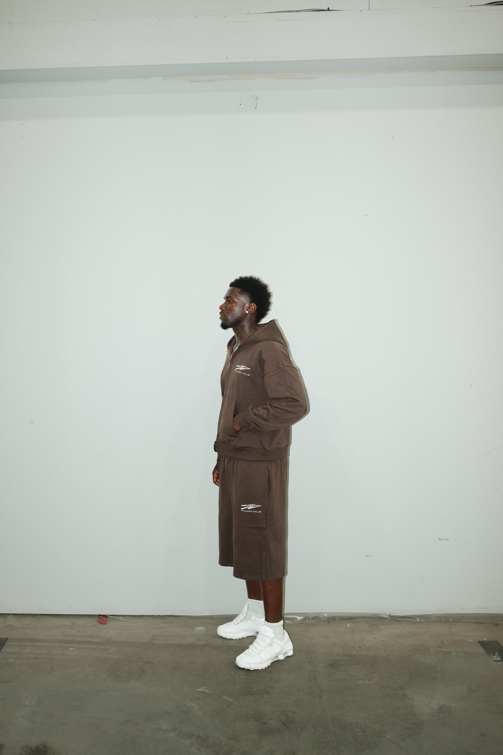 VALIANT BROWN ZIP UP